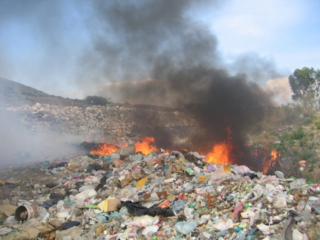 essay on pollution in pakistan